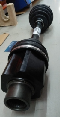 Полуось правая передняя, привод VW T5/T6 2.0 BiTDI 4motion 03- (26x38х615)
